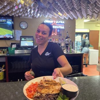 The Greene Turtle Sports Bar & Grille - Super nice, service with a smile; bartender. Great customer service. - Burgers Near Me - Hagerstown, Maryland The Greene Turtle Sports Bar & Grille - Super nice, service with a smile; bartender. Great customer service. - Burgers Near Me - Hagerstown, Maryland