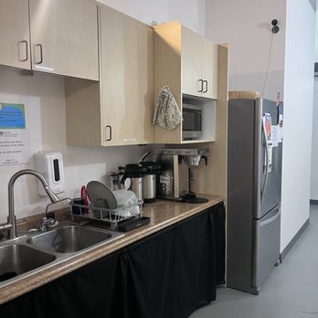 CIE HotHouse - Kitchen - Shared Office Spaces Near Me - San Luis Obispo, California CIE HotHouse - Kitchen - Shared Office Spaces Near Me - San Luis Obispo, California