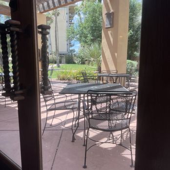 Legends Restaurant - Outside patio seating - Diners Near Me - Casa Grande, Arizona