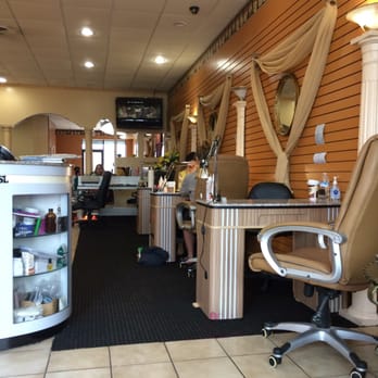 Br Nails - Salon - Nail Salons Near Me - Indianapolis, Indiana