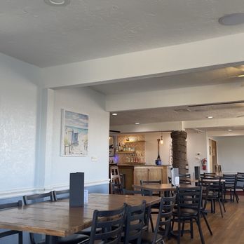 Nate's West End - Dining area - Seafood Near Me - Galveston, Texas