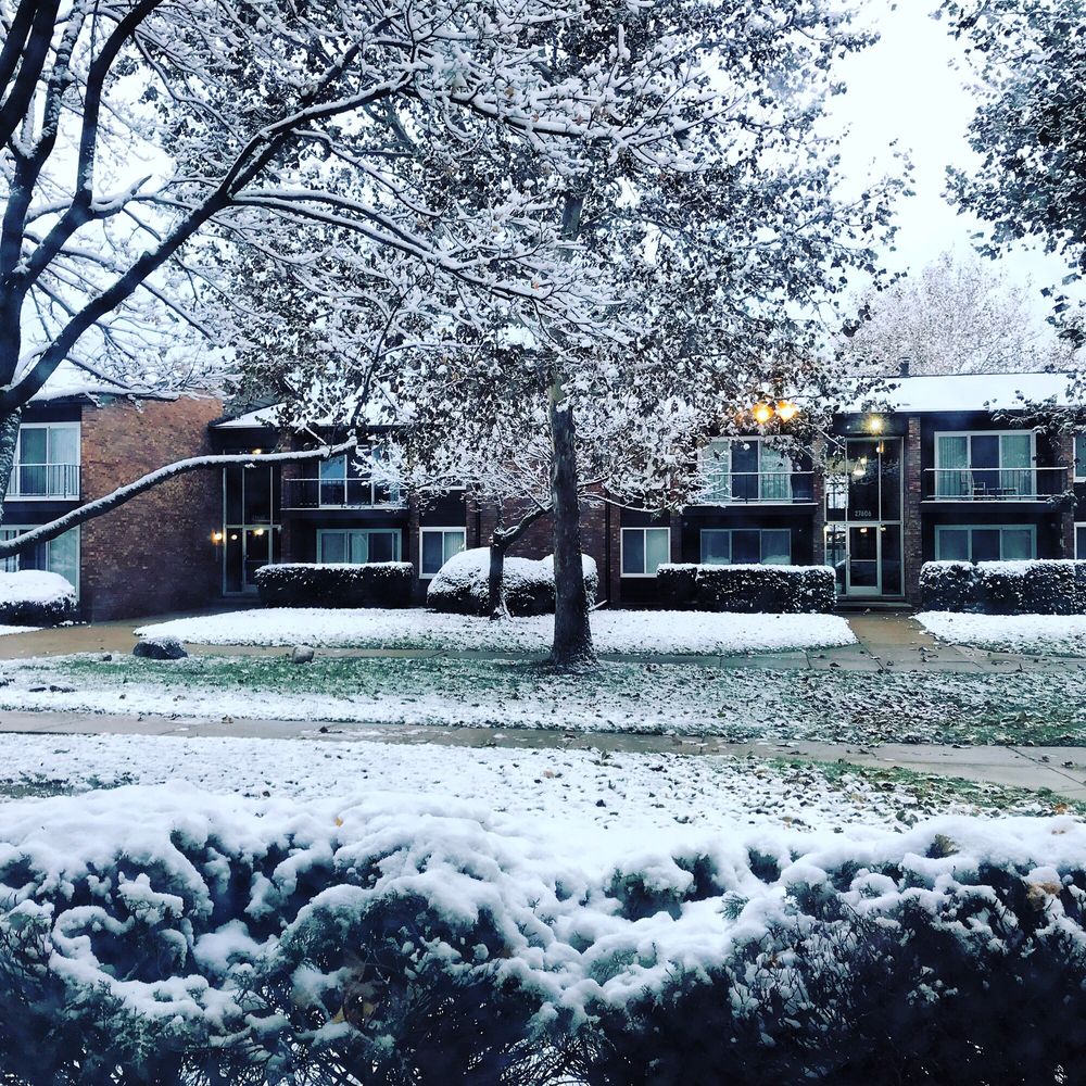 PARKVIEW VILLAGE APARTMENTS 27489 Parkview Blvd, Warren, MI Yelp