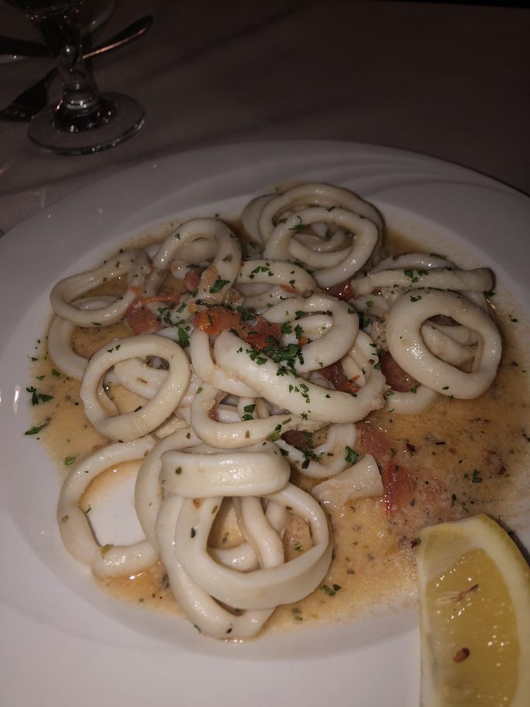 PASTA E VINO RISTORANTE 118 Paris Street, Sudbury, Ontario Italian