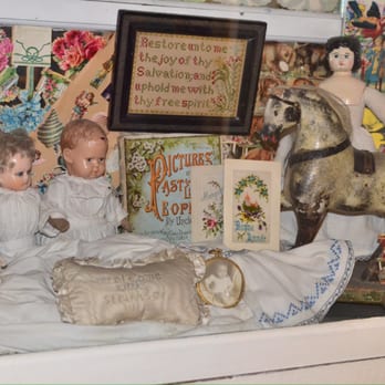 Pollock's Toy Museum - Pollocks toy museum. - Museums Near Me - London, XGL Pollock's Toy Museum - Pollocks toy museum. - Museums Near Me - London, XGL