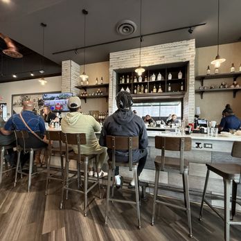 Another Broken Egg Cafe - Bar view - American Near Me - Columbus, Ohio