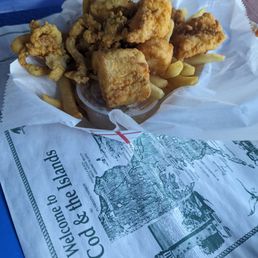 Delicious! Fresh seafood, great variety - Jr Angler was perfect size