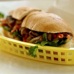 Suga - Grilled pork Bahn. Mi