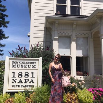 Oakville Wine Merchant - Wine Tasting Room Near Me - Oakville, California Oakville Wine Merchant - Wine Tasting Room Near Me - Oakville, California