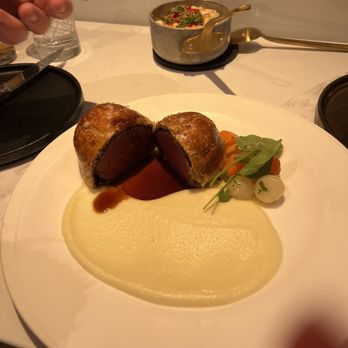 Gordon Ramsay Hell's Kitchen - Beef welly - Steakhouses Near Me - Stateline, Nevada