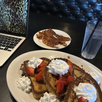 Shirley's Diner - Diners Near Me - Omaha, Nebraska