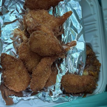 Aunt Berta's Kitchen Too - "Fried shrimp" that clearly came from a bag - Soul Food Near Me - Clementon, New Jersey