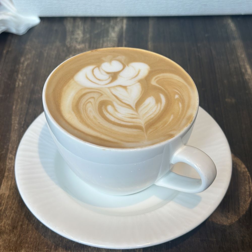 29th Parallel Coffee - Vienna - Vanilla latte - Coffee & Tea Near Me - Vienna, Virginia