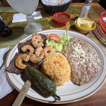 Huertas Restaurant - 35. Carne Asada - Seafood Near Me - Indio, California Huertas Restaurant - 35. Carne Asada - Seafood Near Me - Indio, California