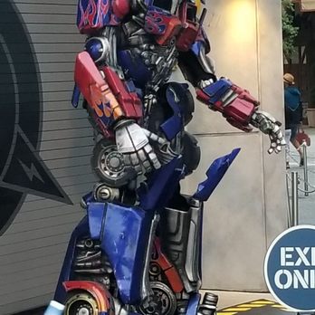 Transformers: The Ride 3D - Amusement Parks Near Me - Orlando, Florida Transformers: The Ride 3D - Amusement Parks Near Me - Orlando, Florida