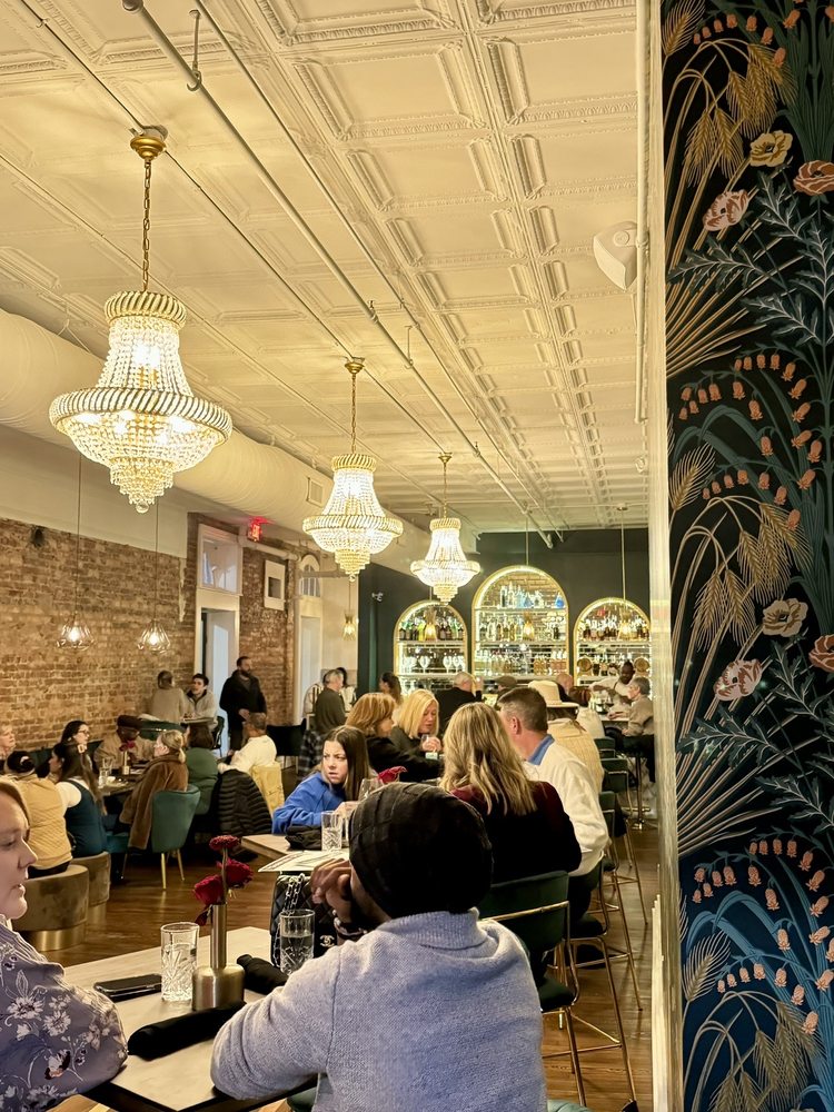 MARIETTA PROPER 12 Photos 9 W Park Square, Marietta, Wine