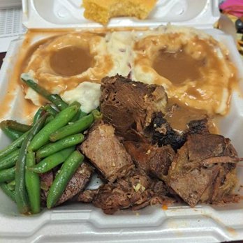 Iverstine Butcher - Pot roast with green beans, double mash and corn bread. - Butcher Near Me - Baton Rouge, Louisiana Iverstine Butcher - Pot roast with green beans, double mash and corn bread. - Butcher Near Me - Baton Rouge, Louisiana