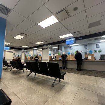 License Express - Inside seating - Departments of Motor Vehicles Near Me - New York, New York License Express - Inside seating - Departments of Motor Vehicles Near Me - New York, New York