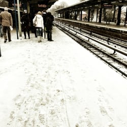 U-Bahnhof Wandsbek-Gartenstadt - Beim Umsteigen von u1 auf die U3 muss man ein Stück nach hinten laufen.