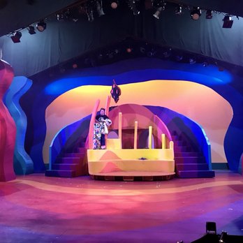 Berkeley Playhouse - James and the Giant Peach - Performing Arts Near Me - Berkeley, California