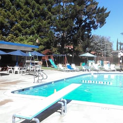 Laurelhurst Recreation Cabana Club - The view from the diving board.