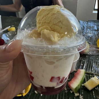 Kujo Eats - Halo halo with jackfruit ice cream - Filipino Near Me - National City, California Kujo Eats - Halo halo with jackfruit ice cream - Filipino Near Me - National City, California