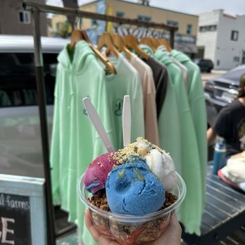 Juice Wave - The wave with almond butter - Juice Bars & Smoothies Near Me - San Diego, California