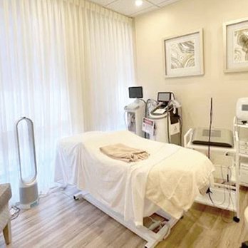 Skin Attraction - Skin Care Near Me - Honolulu, Hawaii Skin Attraction - Skin Care Near Me - Honolulu, Hawaii