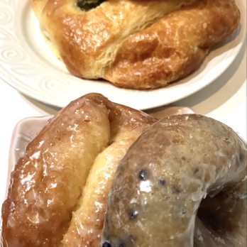 Niko’s Donuts - Jalapeño, ham, & cheese croissants Glazed buttermilk Glazed blueberry - Donuts Near Me - Redondo Beach, California Niko’s Donuts - Jalapeño, ham, & cheese croissants Glazed buttermilk Glazed blueberry - Donuts Near Me - Redondo Beach, California