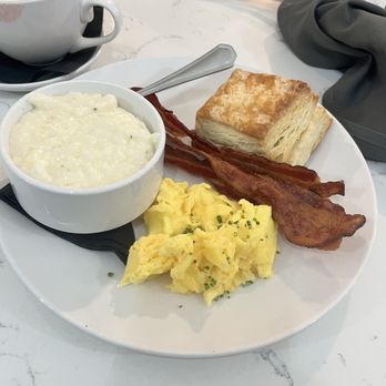 The Brewpaddle Cafe - Breakfast Plate - Breakfast & Brunch Near Me - Biloxi, Mississippi The Brewpaddle Cafe - Breakfast Plate - Breakfast & Brunch Near Me - Biloxi, Mississippi