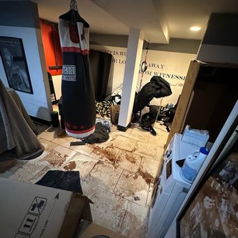 Crown Mold Specialists - Damage Restoration Near Me - Brooklyn, New York