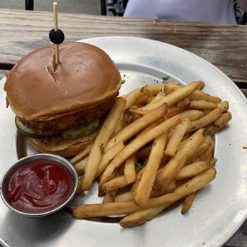 Eureka! - Fried chicken sandwich - American Near Me - Roseville, California Eureka! - Fried chicken sandwich - American Near Me - Roseville, California
