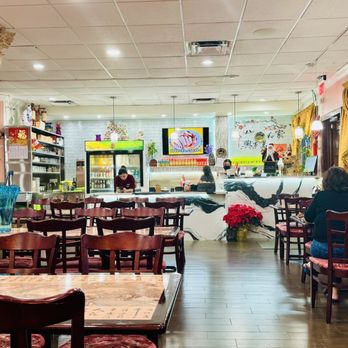 Chifa Taypa - the interior of a restaurant - Chinese Near Me - Margate, Florida