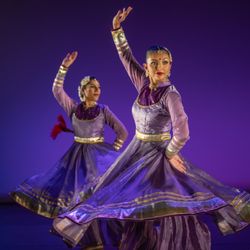 Chitresh Das Institute - Photo of Vanita Mundhra & Ishani Basak by Ravi Kohli.