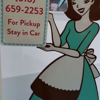 SusieCakes - Studio City - Super convenient since parking is a little tight. - Bakeries Near Me - Studio City, California SusieCakes - Studio City - Super convenient since parking is a little tight. - Bakeries Near Me - Studio City, California