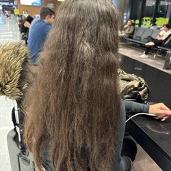 Drybar - Encino - Not even 5 hours after leaving the salon.