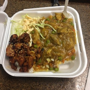 Corner Grille - Curry chicken is the best .. I found about this place like 2 weeks ago and now I only eat here. It's the.l best - Korean Near Me - Van Nuys, California Corner Grille - Curry chicken is the best .. I found about this place like 2 weeks ago and now I only eat here. It's the.l best - Korean Near Me - Van Nuys, California