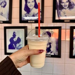 Burger Box - Vanilla Milkshake