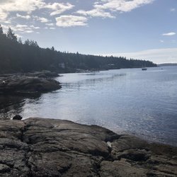 Halfmoon Bay Café