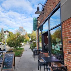 Colossal Cafe - Love the cute quaint street this is on