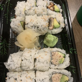 Sushi Hon - Blue Crab Cut Roll and Eel Avocado Cut Roll - Sushi Bars Near Me - Los Angeles, California Sushi Hon - Blue Crab Cut Roll and Eel Avocado Cut Roll - Sushi Bars Near Me - Los Angeles, California