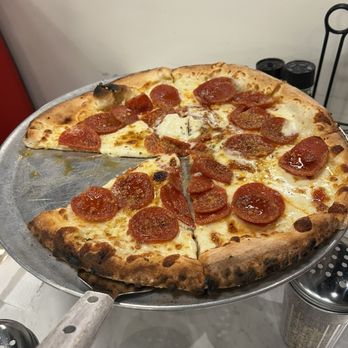 V Pizza - Pizza - Pizza Near Me - Orlando, Florida