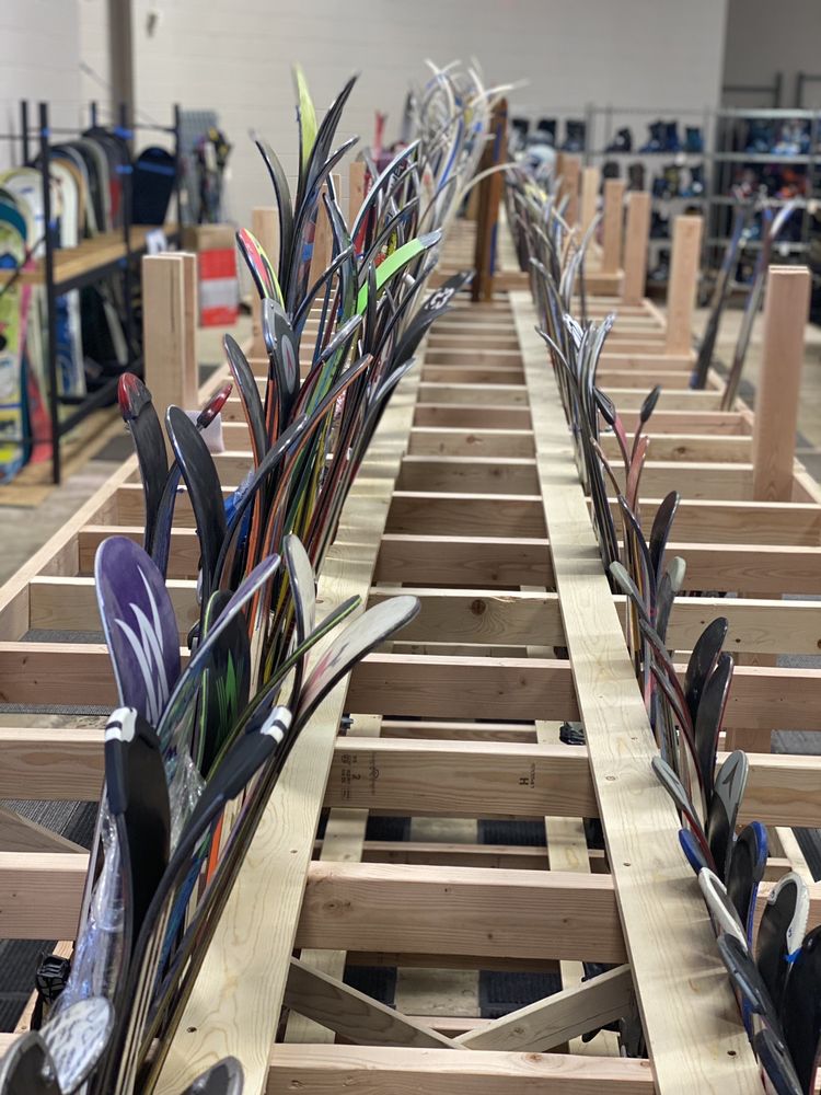 OUTDOOR REGEAR Updated October 2024 18 Photos & 27 Reviews 4520