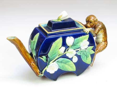 Grays Antique Market by null