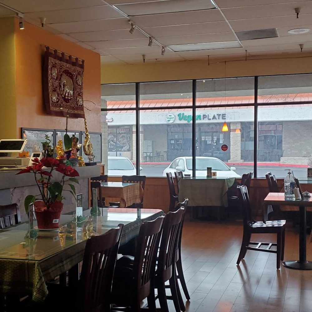 Khun Suda - Thai Near Me - Roseville, California