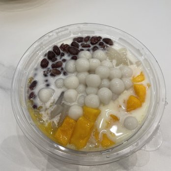 Mango Mango Dessert - A6 dessert with rice balls (mochi) added on! Delicious!! - Juice Bars & Smoothies Near Me - Honolulu, Hawaii Mango Mango Dessert - A6 dessert with rice balls (mochi) added on! Delicious!! - Juice Bars & Smoothies Near Me - Honolulu, Hawaii