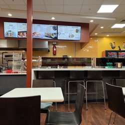 Mimi’s Pupuseria & Taqueria - Inside