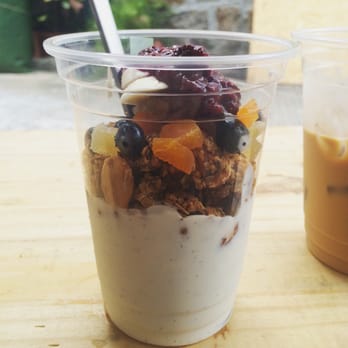 茶。家 - Yogurt parfait with housemade granola. - Tea Rooms Near Me - Hong Kong, HK 茶。家 - Yogurt parfait with housemade granola. - Tea Rooms Near Me - Hong Kong, HK