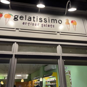 Gelato & Cioccolato - Front entrance of your new favorite gelato cafe - Gelato Near Me - Norwalk, Connecticut Gelato & Cioccolato - Front entrance of your new favorite gelato cafe - Gelato Near Me - Norwalk, Connecticut