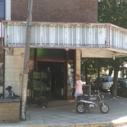 Tortugas Autoservicio - Sin su tradicional cartel, la fachada del Tortugas