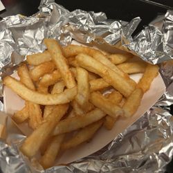 Ya Ya's Pizza - French fries - only come in once size.